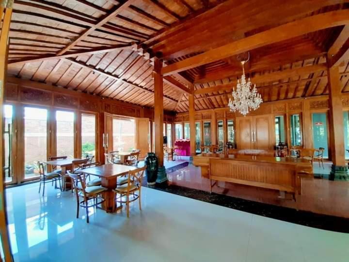 Djembar Inn Kalasan エクステリア 写真
